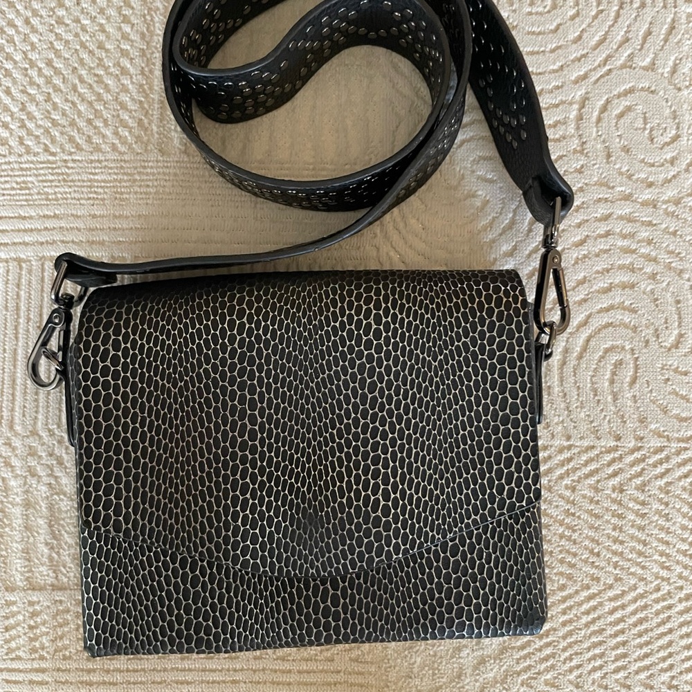 Street Level Black Patterned crossbody Women's Bag